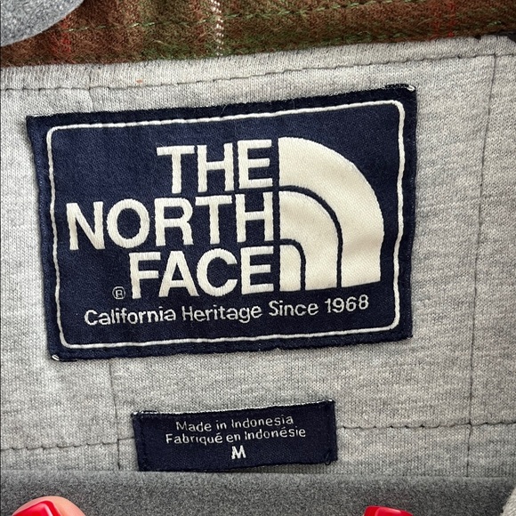 The North Face Quilted Olive and Rust Plaid Shirt Jacket - Picture 2 of 6